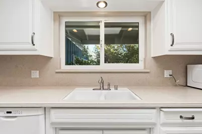 2501 Ridgewood Court, Modesto, CA 95350 - Photo 18