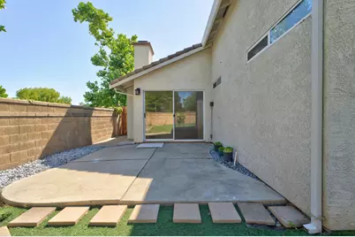 8458 Newby Way, Elk Grove, CA 95624 - Photo 32