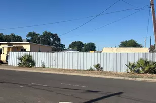 8716 Laird St, Patterson, CA 95363 - Photo 2