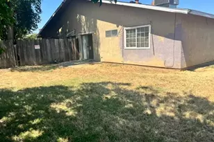 2832 Pepper Oaks Dr, Sacramento, CA 95827 - Photo 18