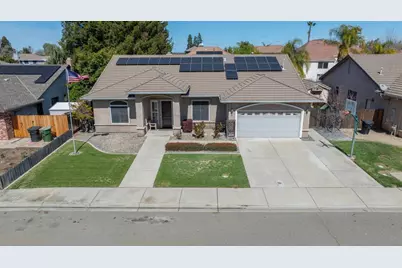 1153 E Milgeo, Ripon, CA 95366 - Photo 2