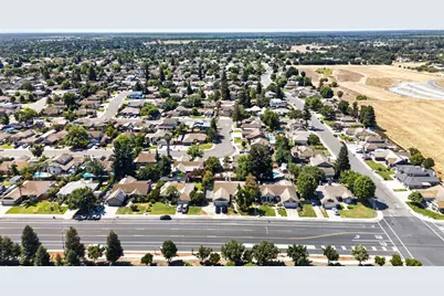 244 Wren Drive, Galt, CA 95632 - Photo 8