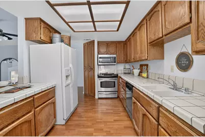6512 Paseo Del Sol Way, Elk Grove, CA 95758 - Photo 18