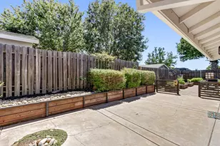 6904 Somerville Way, Fair Oaks, CA 95628 - Photo 32