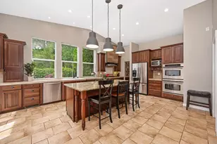 325 Diamond Oaks Rd, Roseville, CA 95678 - Photo 10