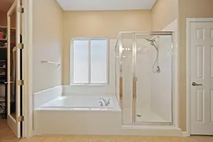 10689 Wellington Cir, Stockton, CA 95209 - Photo 26