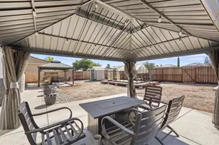 10689 Wellington Cir, Stockton, CA 95209 - Photo 6