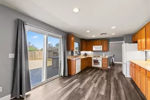 1474 Paddington Way, Plumas Lake, CA 95961 - Photo 14