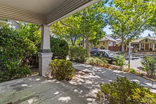 1908 27th St, Sacramento, CA 95816 - Photo 4