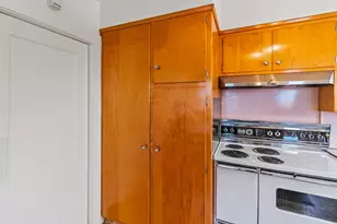 1908 27th St, Sacramento, CA 95816 - Photo 18