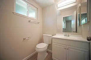 5853 Diablo Dr, Sacramento, CA 95842 - Photo 22
