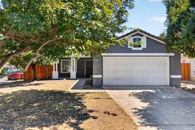 5529 W Norwich Avenue, Fresno, CA 93722 - Photo 2