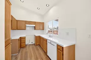 5529 W Norwich Ave, Fresno, CA 93722 - Photo 16