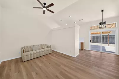 5529 W Norwich Avenue, Fresno, CA 93722 - Photo 22