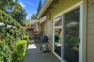 1906 University Park Dr, Sacramento, CA 95825 - Photo 34