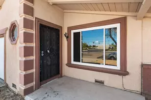 2019 Ethan Wy, Sacramento, CA 95825 - Photo 2