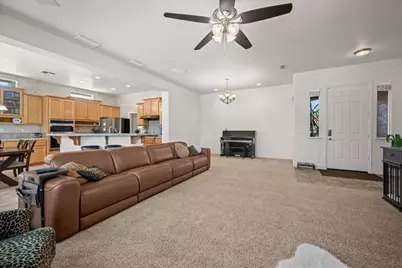 1080 Elk Hills Drive, Galt, CA 95632 - Photo 10