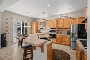 1080 Elk Hills Dr, Galt, CA 95632 - Photo 12