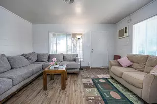 4903 58th St, Sacramento, CA 95820 - Photo 6
