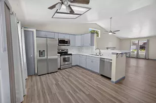 413 El Portal Ct, Merced, CA 95348 - Photo 10