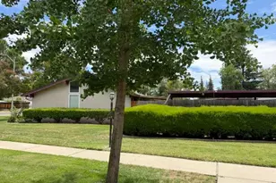 6537 Plymouth Rd, Stockton, CA 95207 - Photo 12