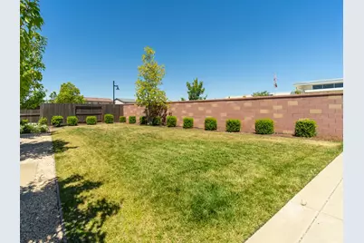 12041 Aleria Circle, Rancho Cordova, CA 95742 - Photo 32