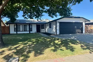 1061 English Ave, Turlock, CA 95380 - Photo 1