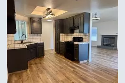 1061 English Avenue, Turlock, CA 95380 - Photo 2