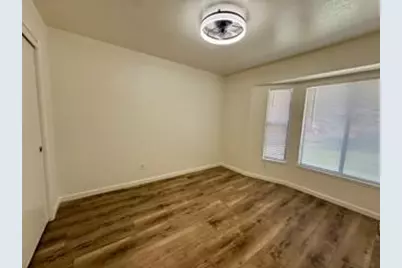 1061 English Avenue, Turlock, CA 95380 - Photo 10