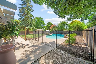 1308 Carnation Court, Roseville, CA 95661 - Photo 18