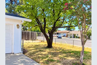 6948 2nd Street, Riverbank, CA 95367 - Photo 2