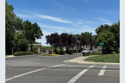 9245 Pinehurst Drive, Roseville, CA 95747 - Photo 2