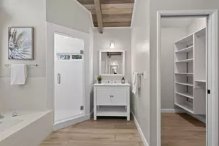 4621 Crestwood Way, Sacramento, CA 95822 - Photo 44