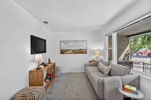 3640 55th St, Sacramento, CA 95820 - Photo 10