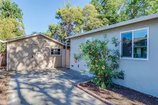 4517 53rd St, Sacramento, CA 95820 - Photo 4