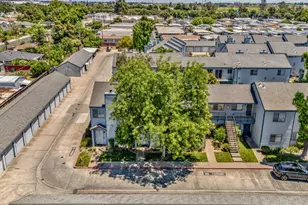 445 Almond Dr, Lodi, CA 95240 - Photo 2
