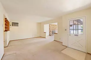 6928 Forman Way, Sacramento, CA 95828 - Photo 6