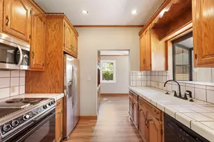 411 Bedford Rd, Stockton, CA 95204 - Photo 18