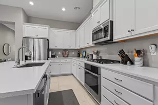 442 Olivadi Way, Sacramento, CA 95834 - Photo 10
