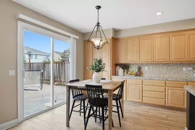 1527 Phlox Drive, Patterson, CA 95363 - Photo 10