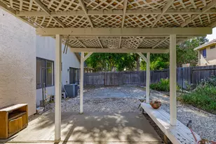 6113 Wolf Creek Ct, Elk Grove, CA 95758 - Photo 30