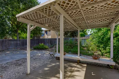 6113 Wolf Creek Court, Elk Grove, CA 95758 - Photo 28