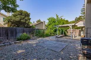 6113 Wolf Creek Ct, Elk Grove, CA 95758 - Photo 36
