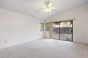 6113 Wolf Creek Ct, Elk Grove, CA 95758 - Photo 22