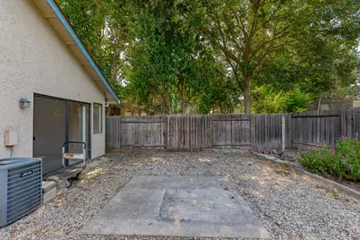 6113 Wolf Creek Court, Elk Grove, CA 95758 - Photo 32
