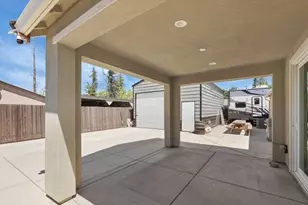 10611 Blackhawk Ct, Stockton, CA 95209 - Photo 38