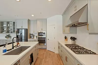 10611 Blackhawk Court, Stockton, CA 95209 - Photo 16