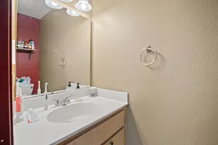 6073 Canter Dr, Riverbank, CA 95367 - Photo 12