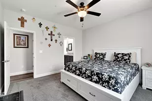 1121 Wasatch Dr, Madera, CA 93638 - Photo 24