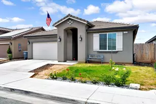 1121 Wasatch Dr, Madera, CA 93638 - Photo 2